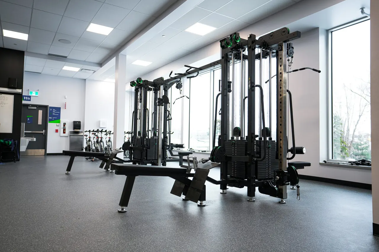 Collège Notre-Dame-de-Lourdes salle de musculation