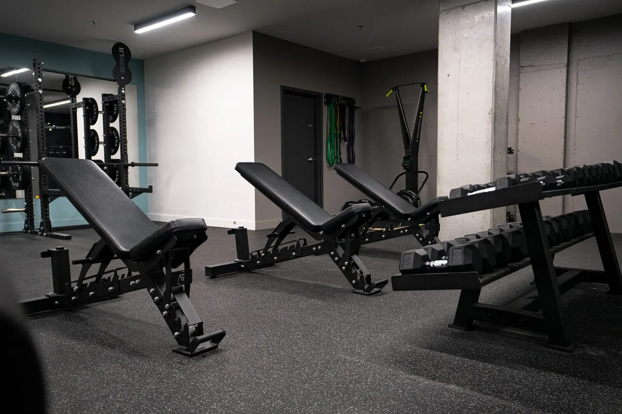 Sherwin Condos — aire fitness résidentielle